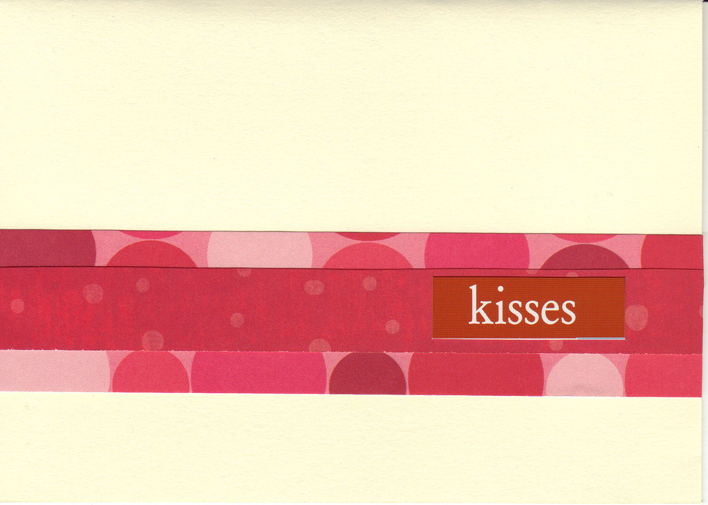 (SOLD)107 - Kisses